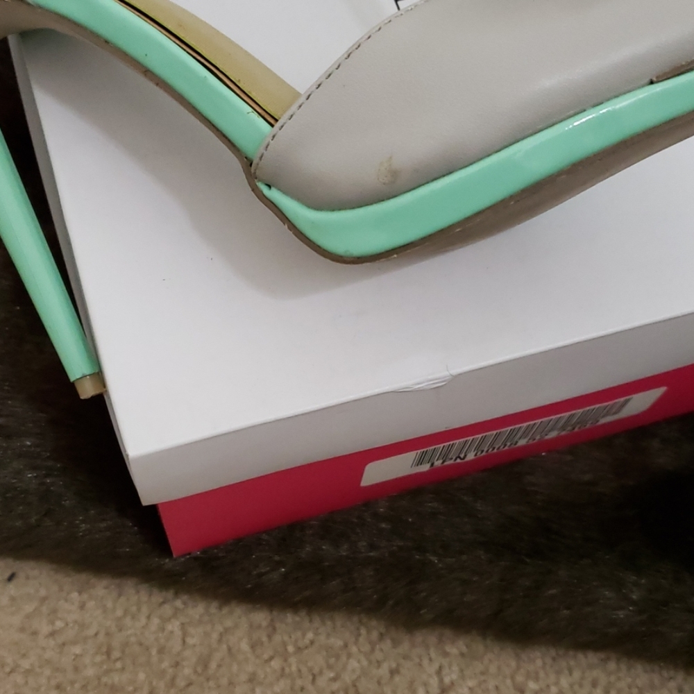 Heels - Picture 6 of 7